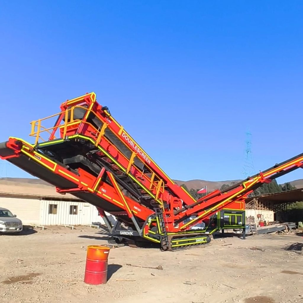 PLANTA SANDVIK DOUBLESCREEN RECUPERADA PARA OPERACIÓN MINERA